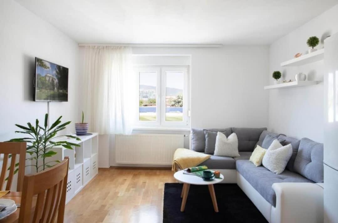 Tesla Apartment Urban Stay Zagreb Exterior photo